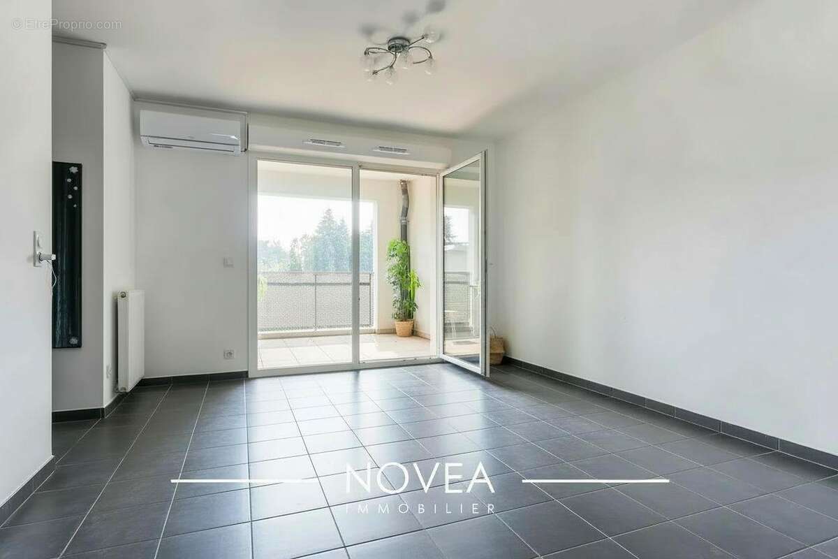 Appartement à SAINT-CYR-AU-MONT-D'OR