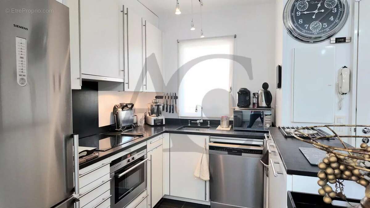 Appartement à VILLENEUVE-LOUBET