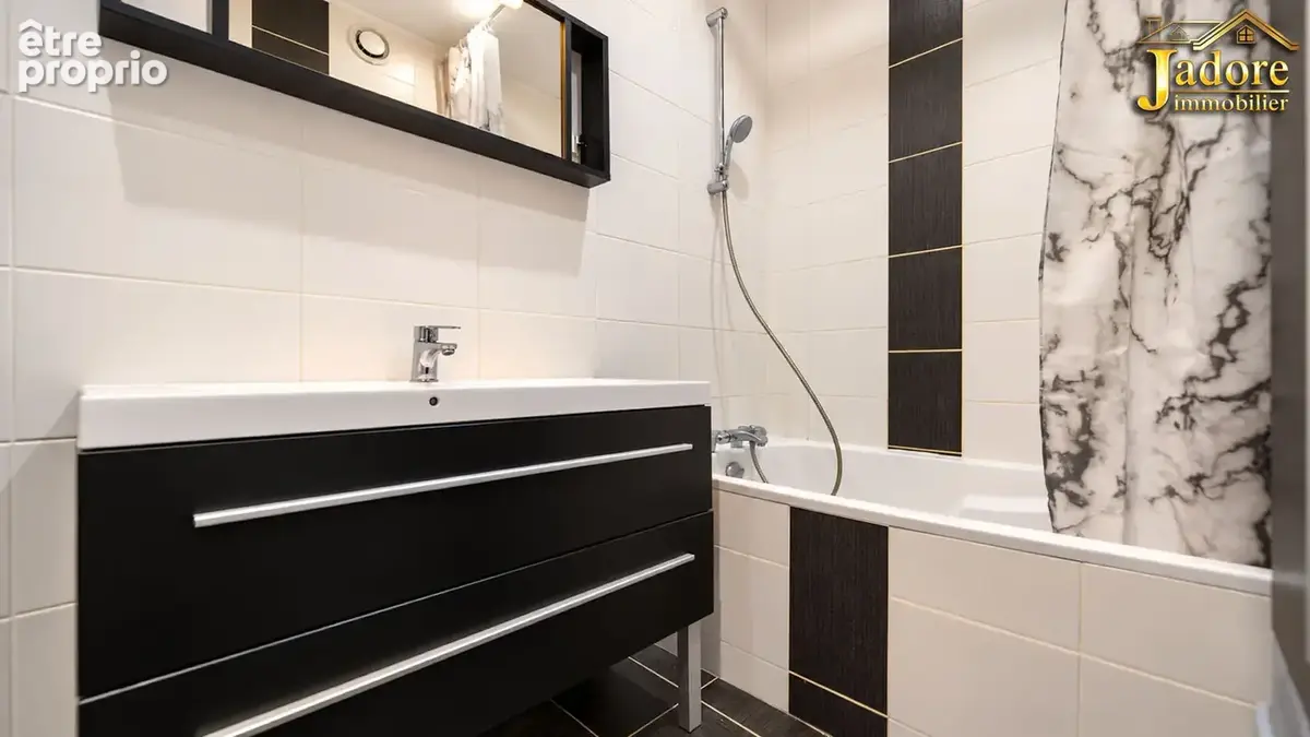 Appartement entierement renove - photo 9