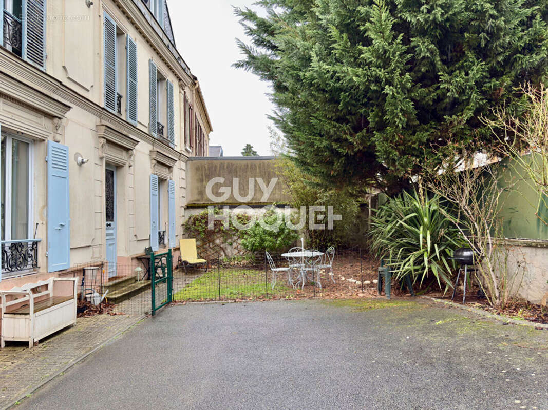 Appartement à SOISY-SUR-SEINE