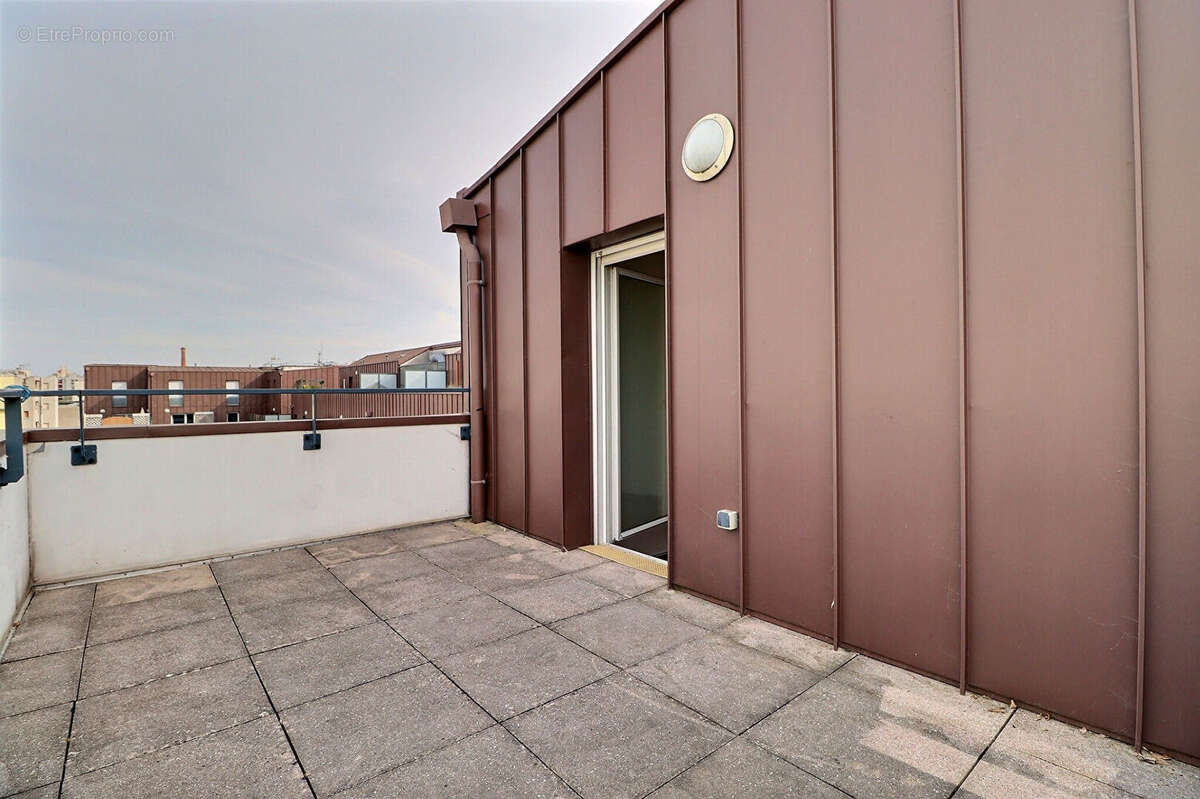 Appartement à AUBERVILLIERS