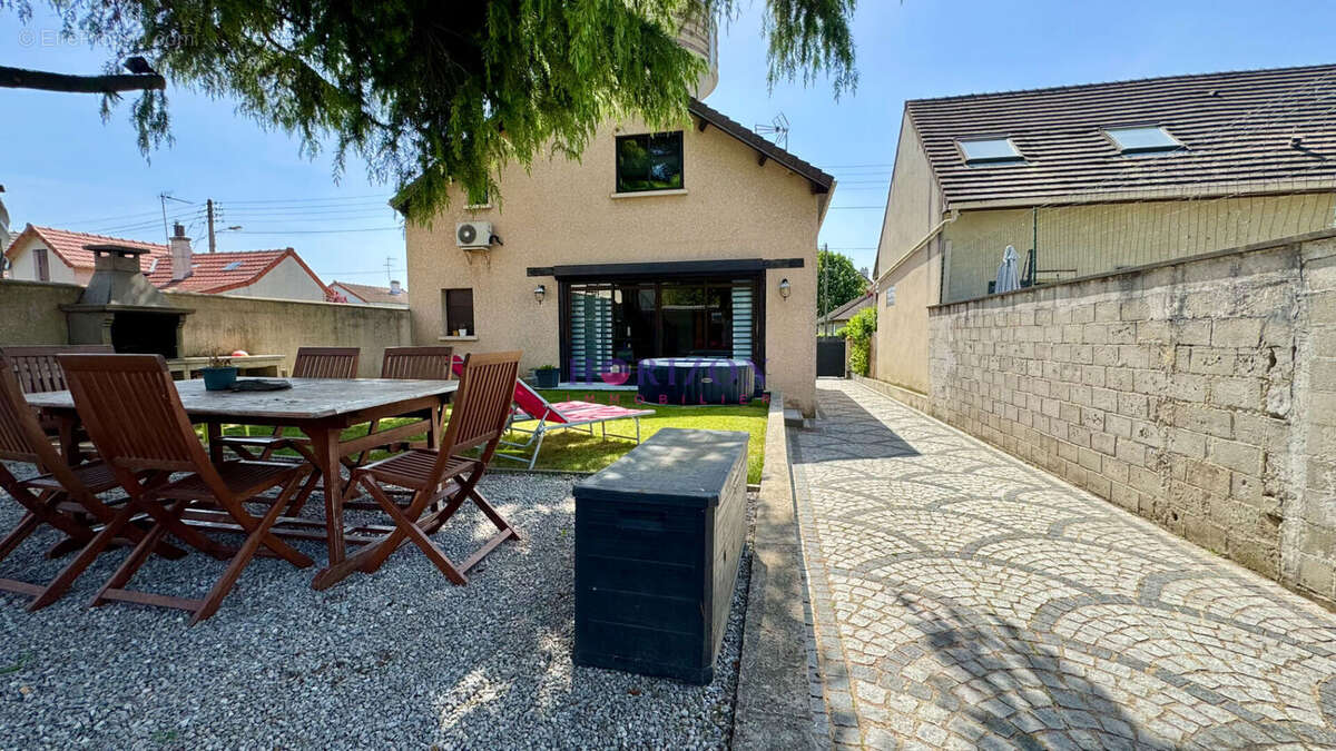 Maison à ARNOUVILLE-LES-GONESSE