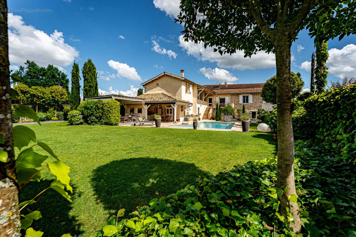 Maison à BRINDAS