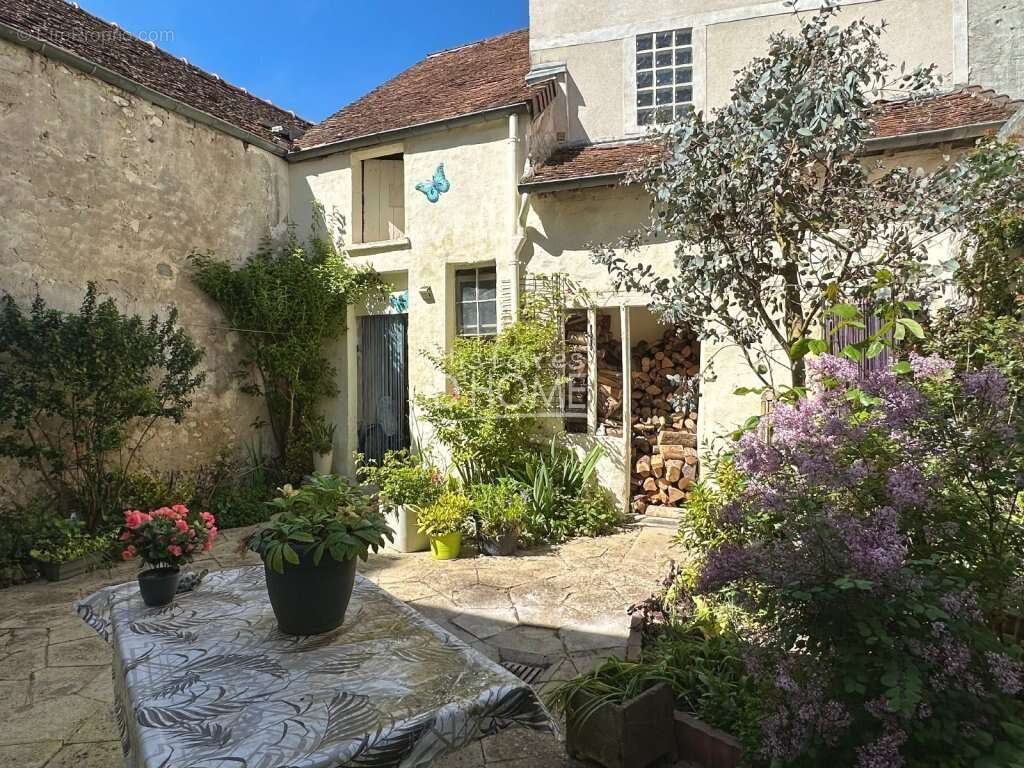 Maison à LA FERTE-GAUCHER