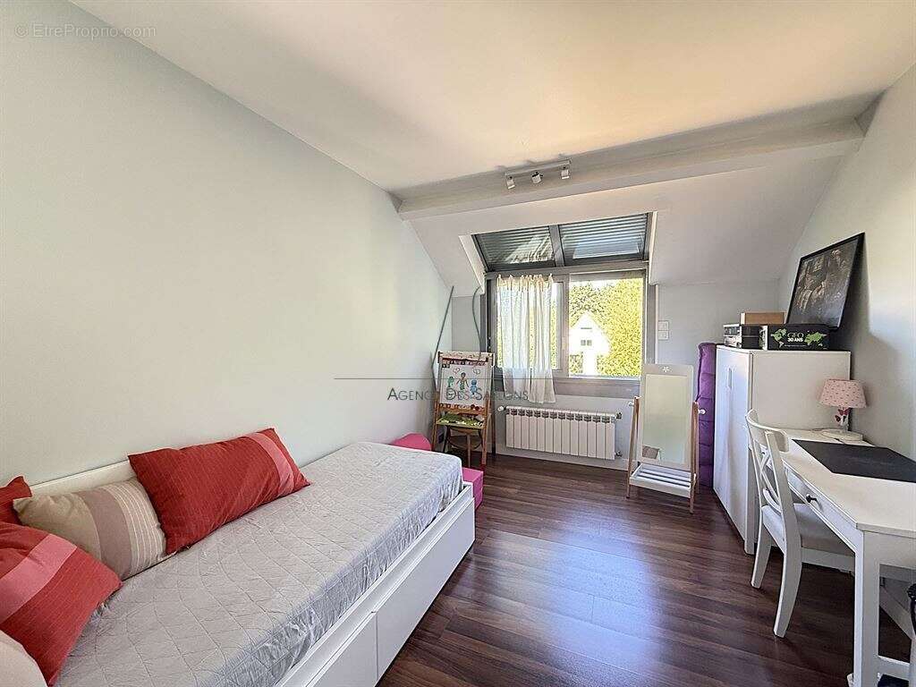 Maison à LE VESINET