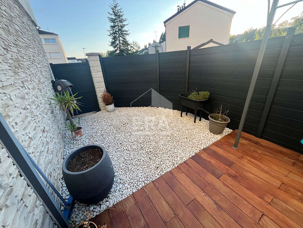 Maison à VILLEPREUX