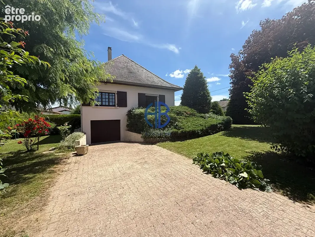 Photo Maison à Brezins au prix de 299 000€