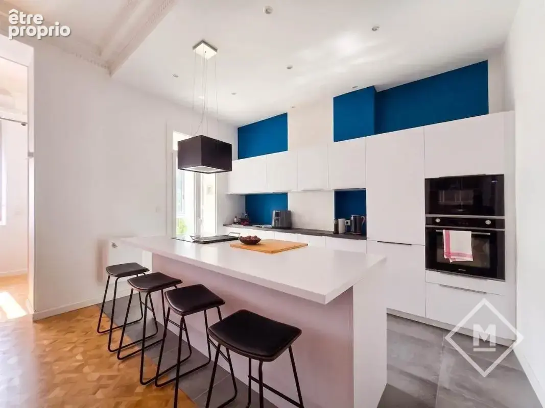 Superbe appartement T4 de 92m² avec climatisation, au 1er étage à Marseille 8ème - Carré d'Or - photo 11