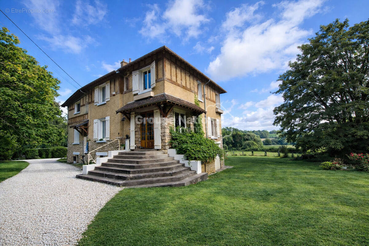 Maison à GRISY-LES-PLATRES