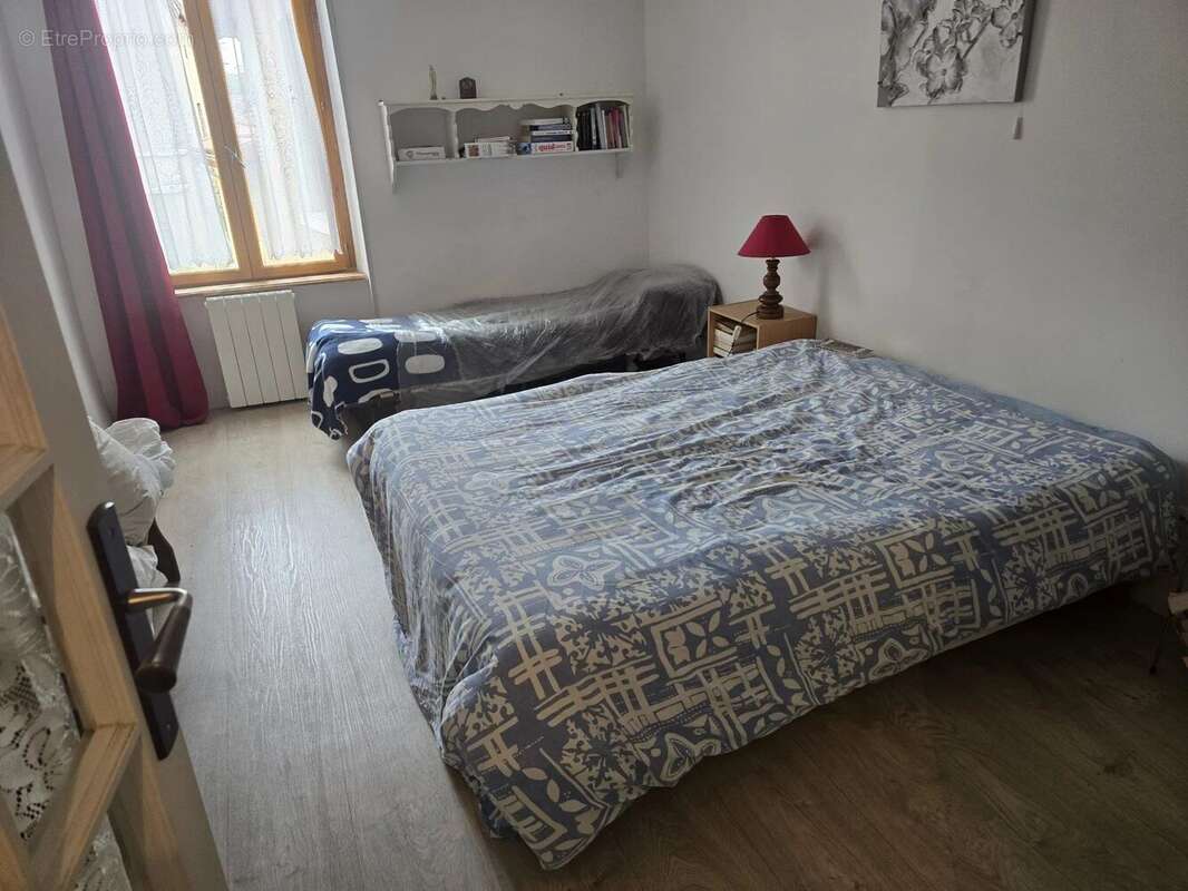 Maison à AUZAT-LA-COMBELLE