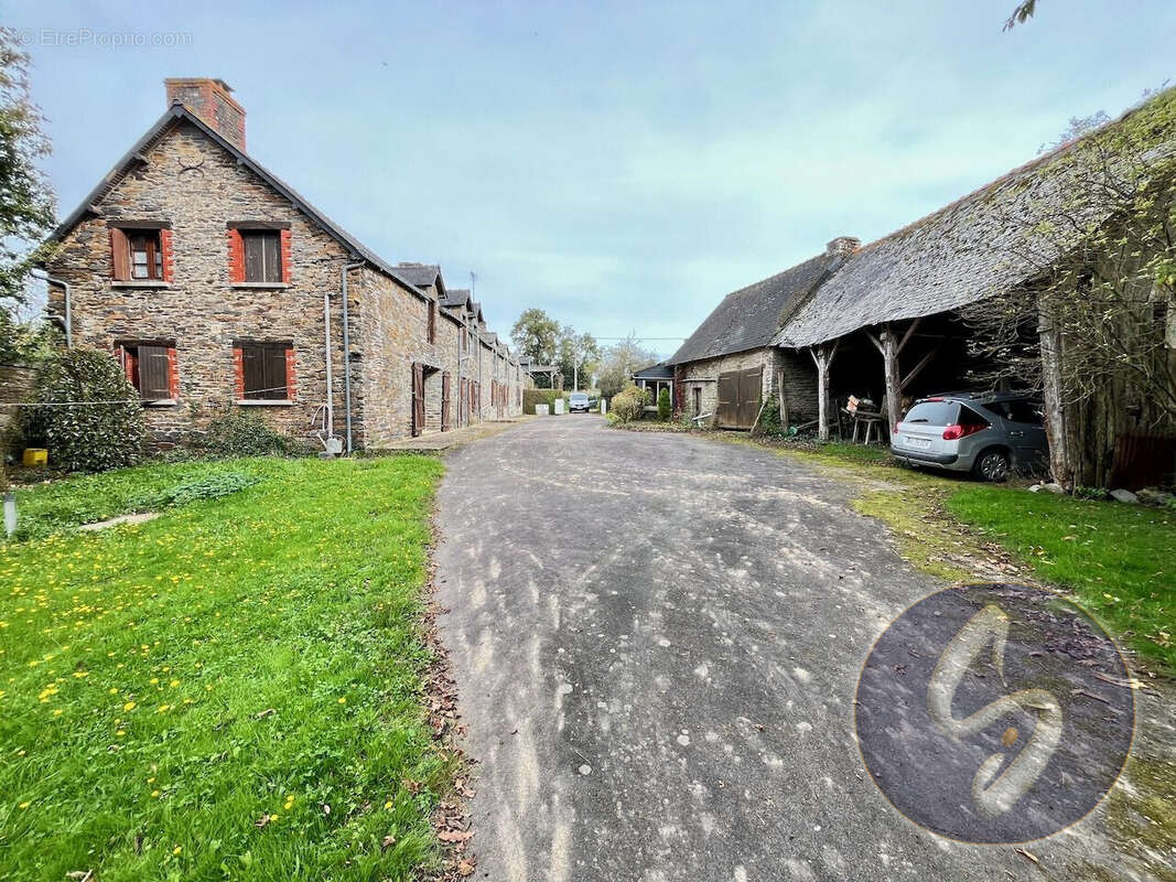 Maison à SAINT-NICOLAS-DU-TERTRE