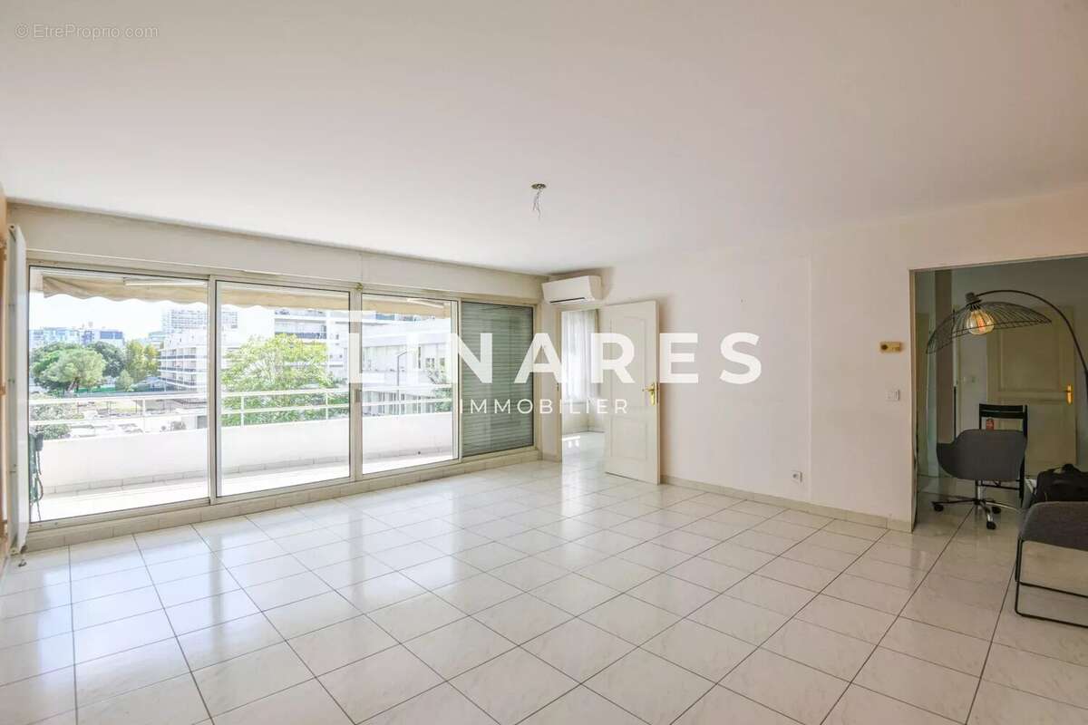 Appartement à MARSEILLE-8E
