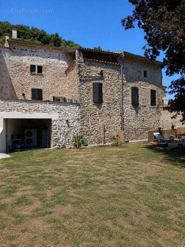 Maison à CENDRAS