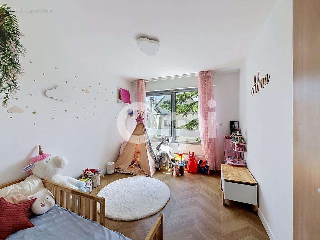Appartement à NOGENT-SUR-MARNE