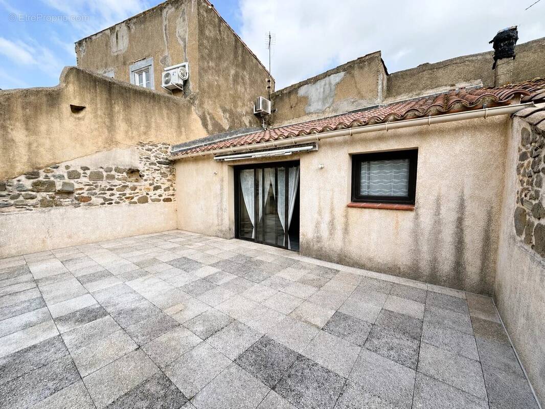 Maison à AZILLE