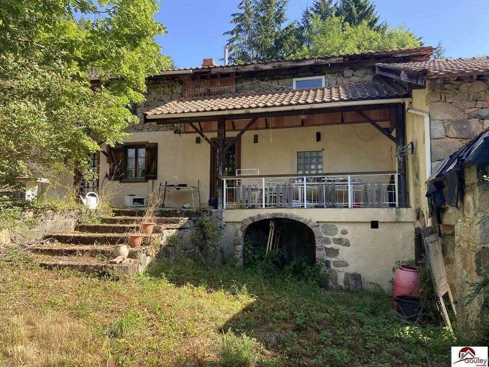 Maison 114 m² à Saint-Just-En-Chevalet  - photo 4