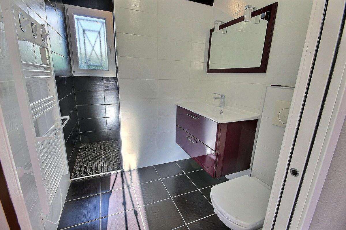 Maison à SERRES-CASTET