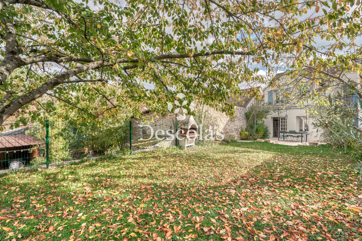 Maison à MAREIL-MARLY