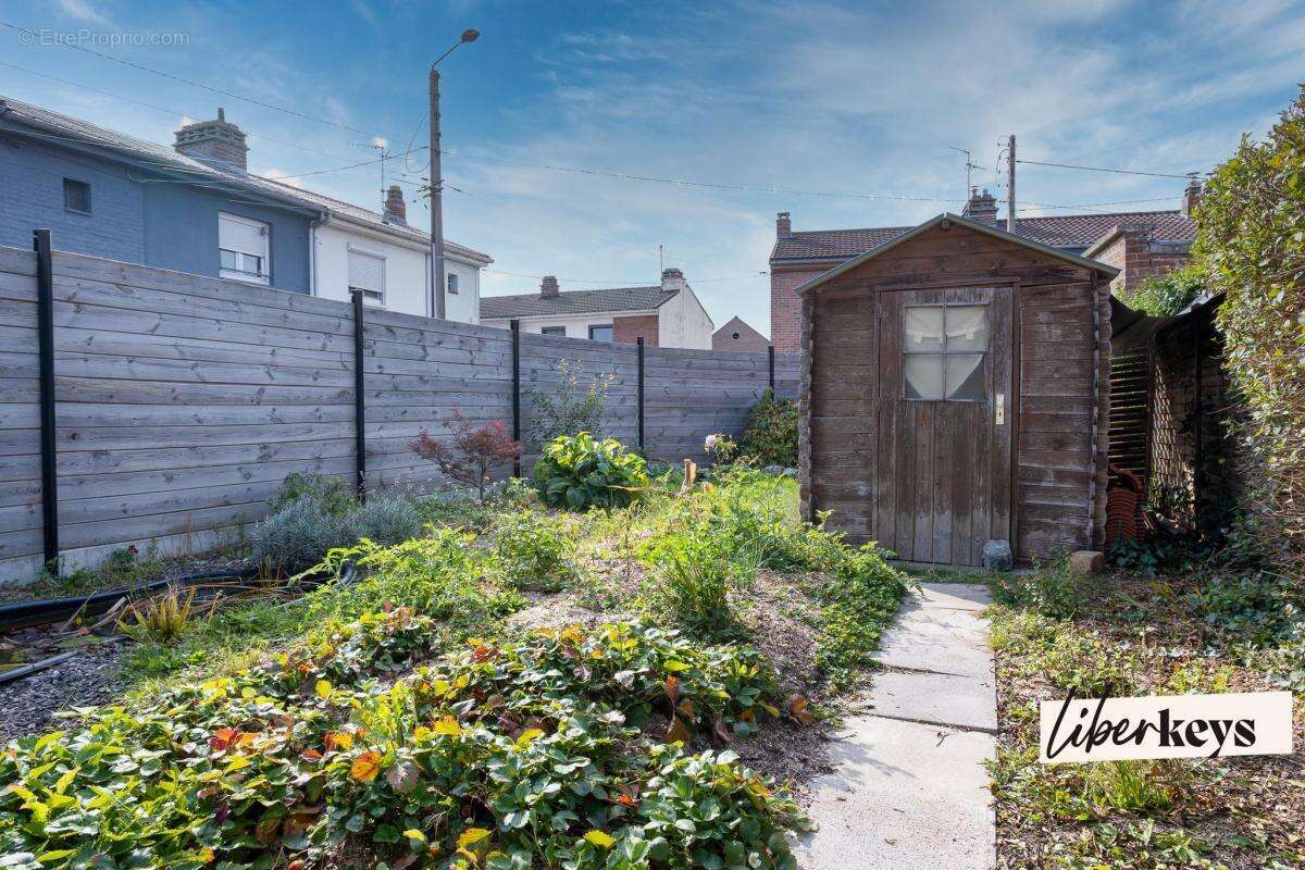 Maison à WAMBRECHIES