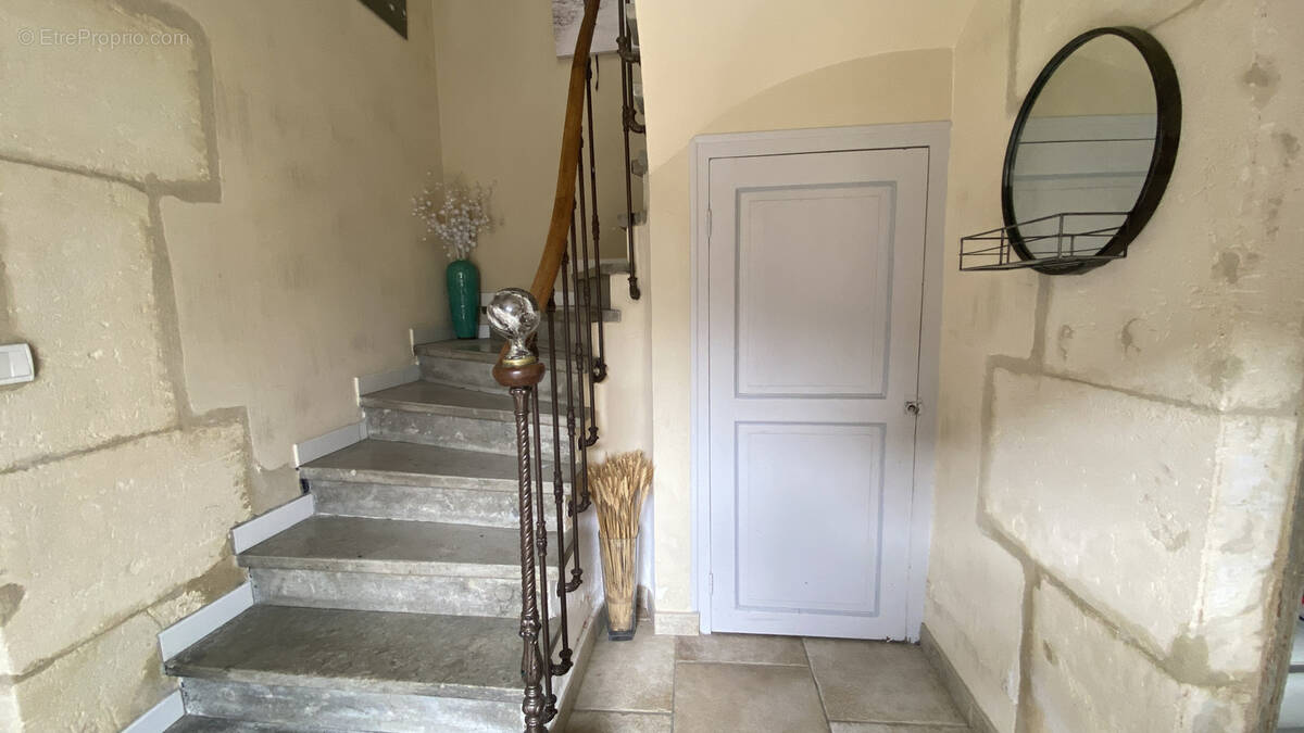 Maison à BELLEGARDE