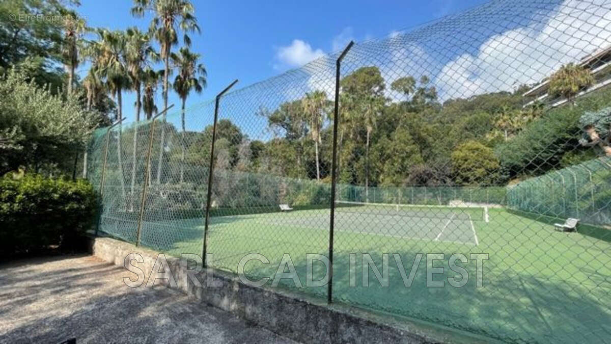 Appartement à VALLAURIS