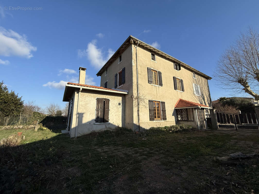 Maison à REVENTIN-VAUGRIS