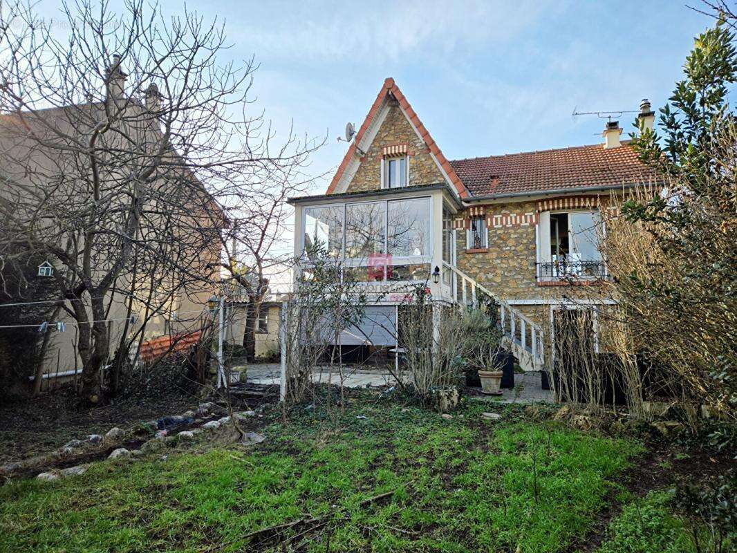 Maison à VILLENEUVE-SAINT-GEORGES