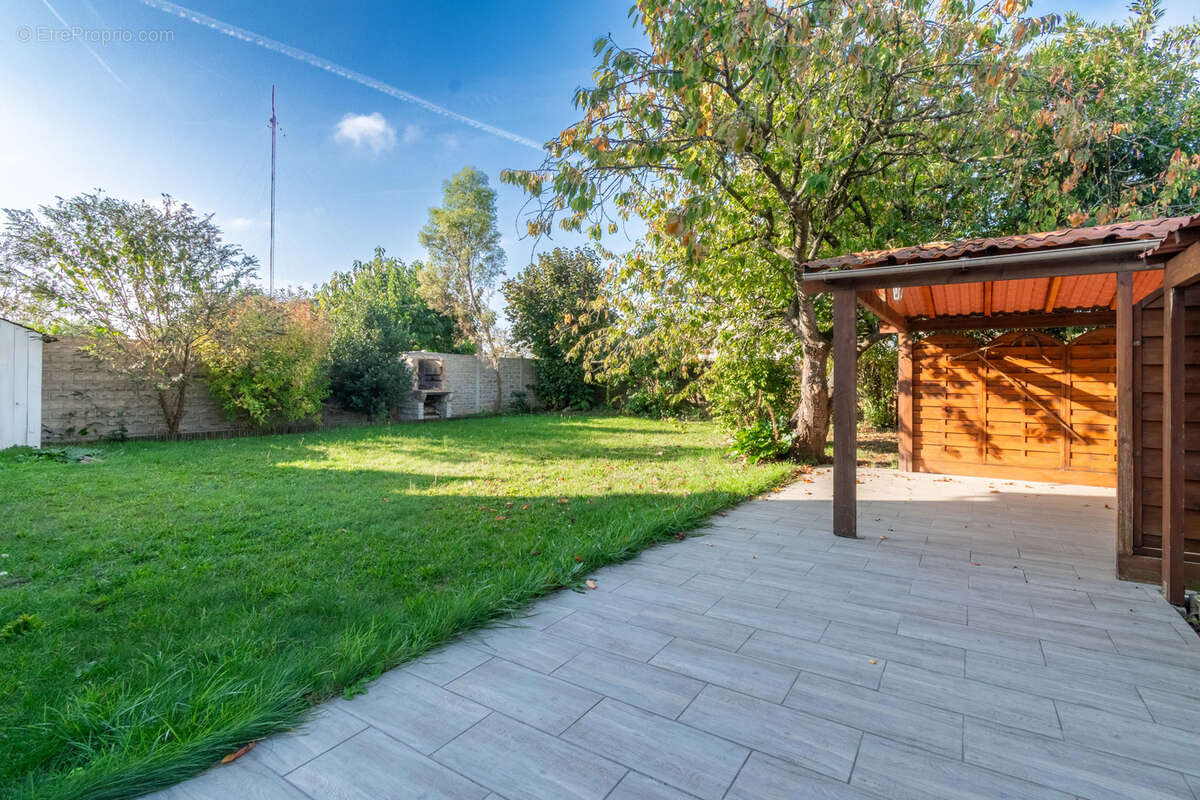 Maison à VILLENEUVE-LE-ROI