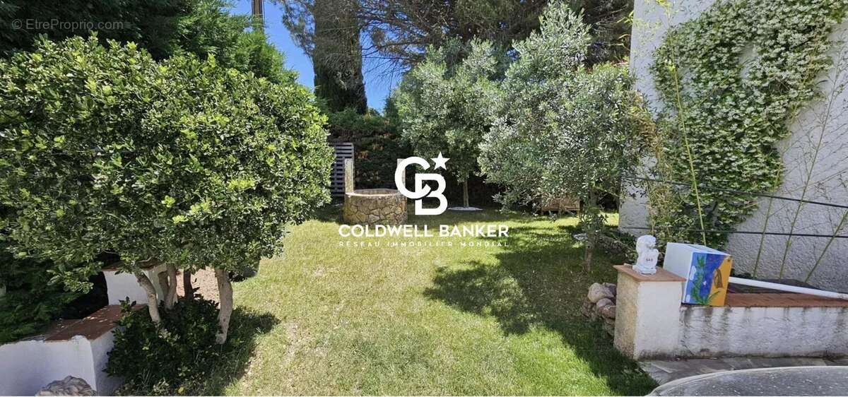 Maison à PUGET-SUR-ARGENS