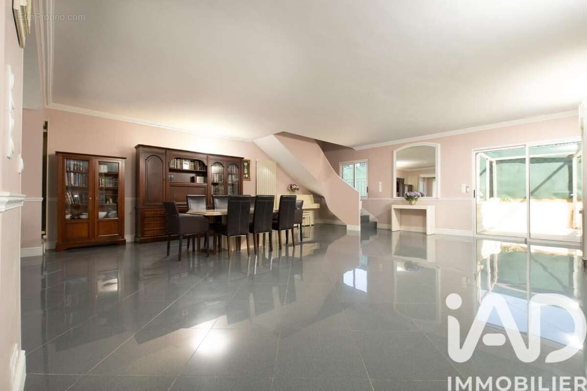 Photo 3 - Maison à SARCELLES