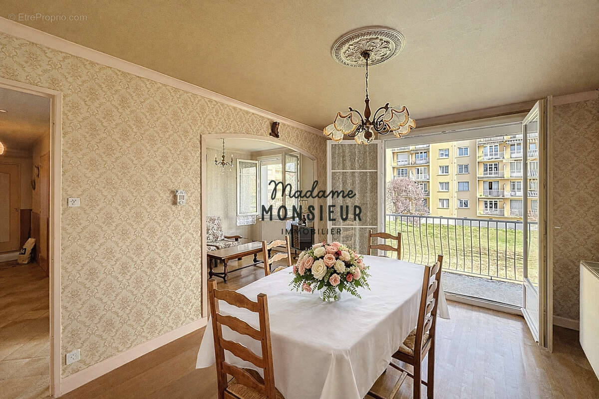 Appartement à BOURGOIN-JALLIEU