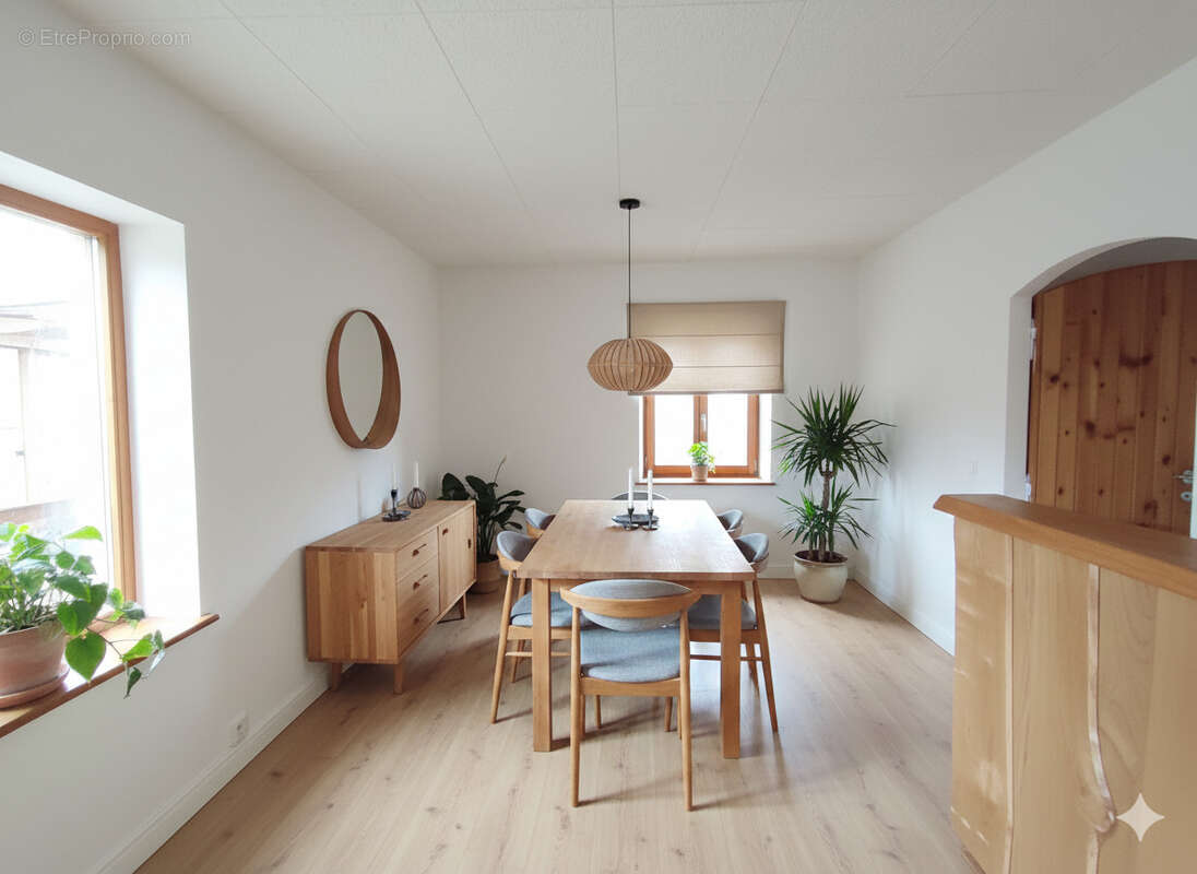 Maison à PLANCHER-BAS