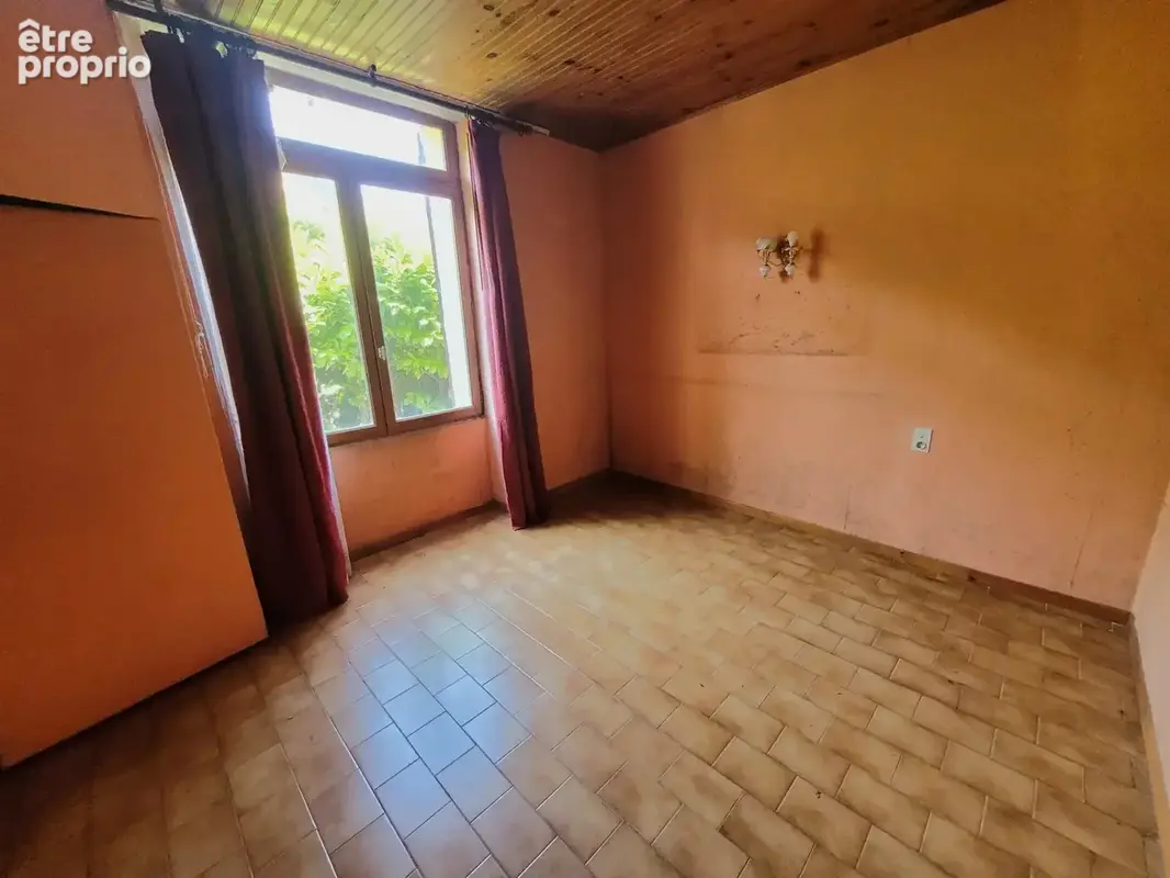 Maison à rénover - 2 appartements - 179.5 m² - photo 7