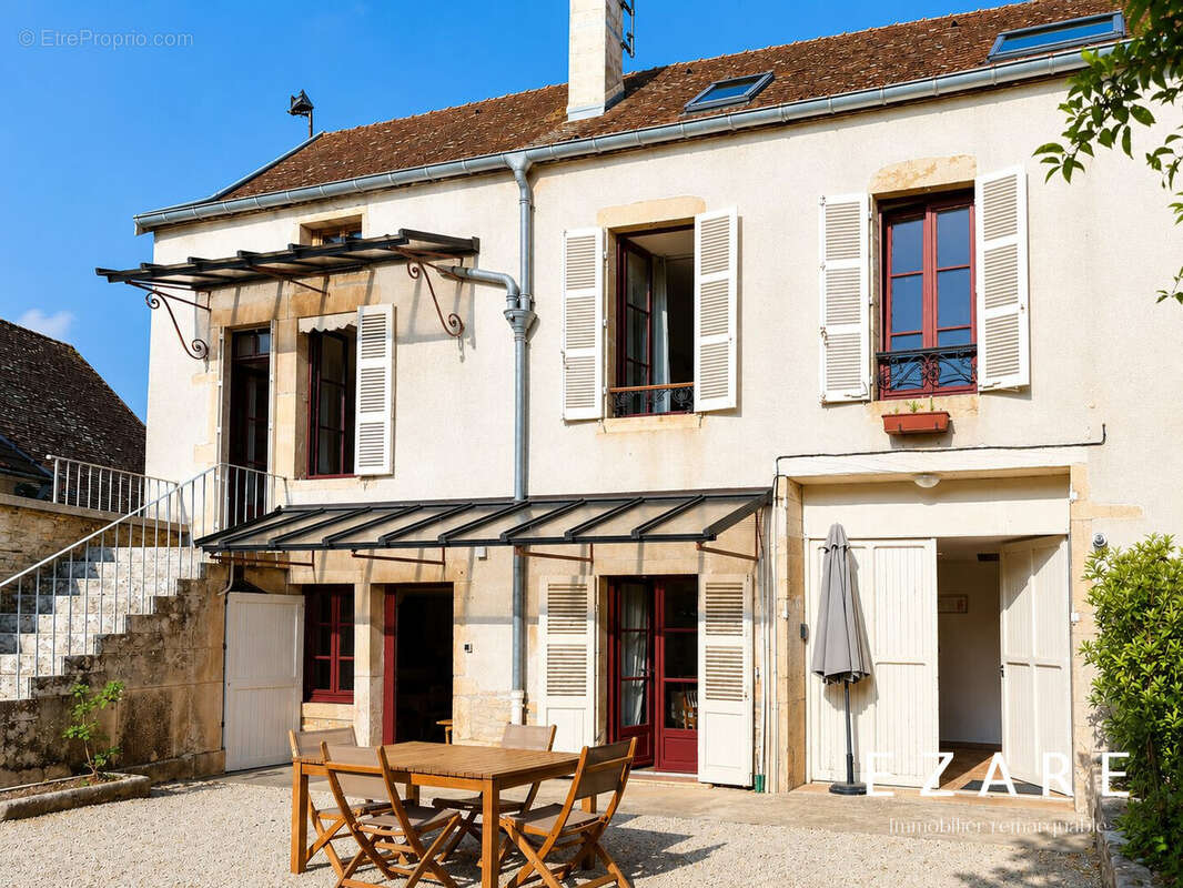 Maison à MONTHELIE