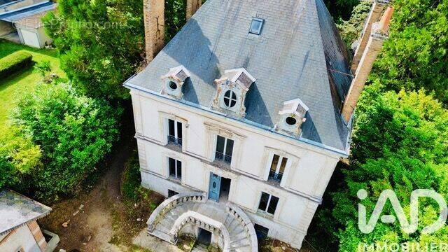 Photo 1 - Maison à SAINT-JEAN-DE-BRAYE