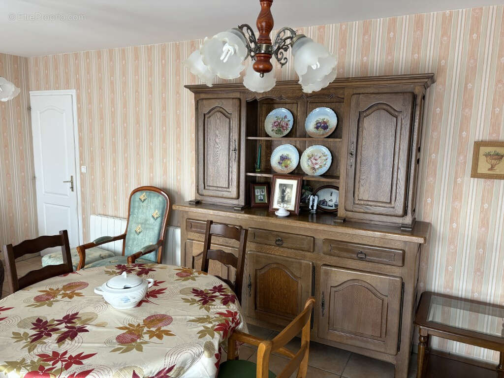 Maison à ARNAC-POMPADOUR