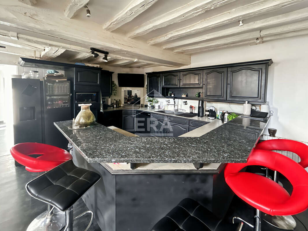 Maison à SAINT-ESCOBILLE