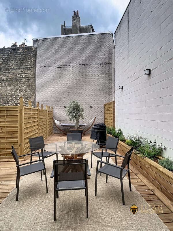 Appartement 2 chambres, grande terrasse, centre ville Dunkerque. Titan Immobilier
