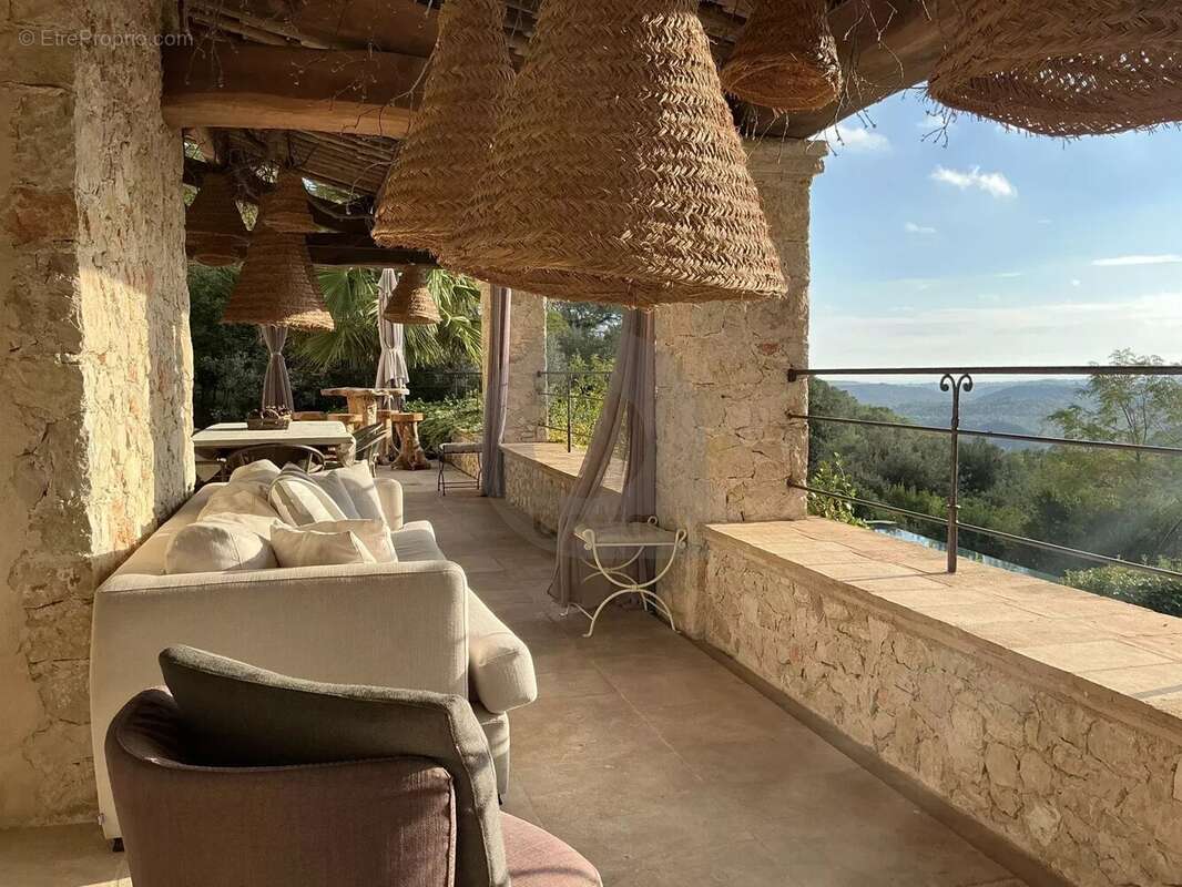 Maison à LA COLLE-SUR-LOUP