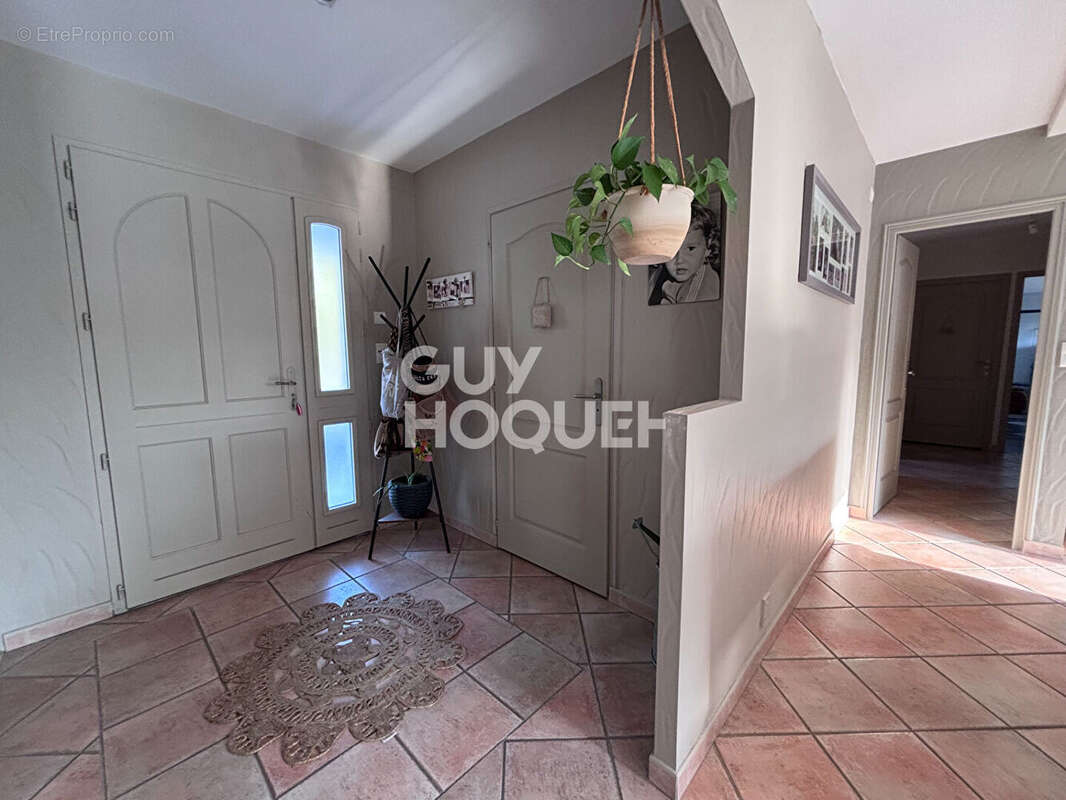 Maison spacieuse et calme à vendre à Challans - photo 6