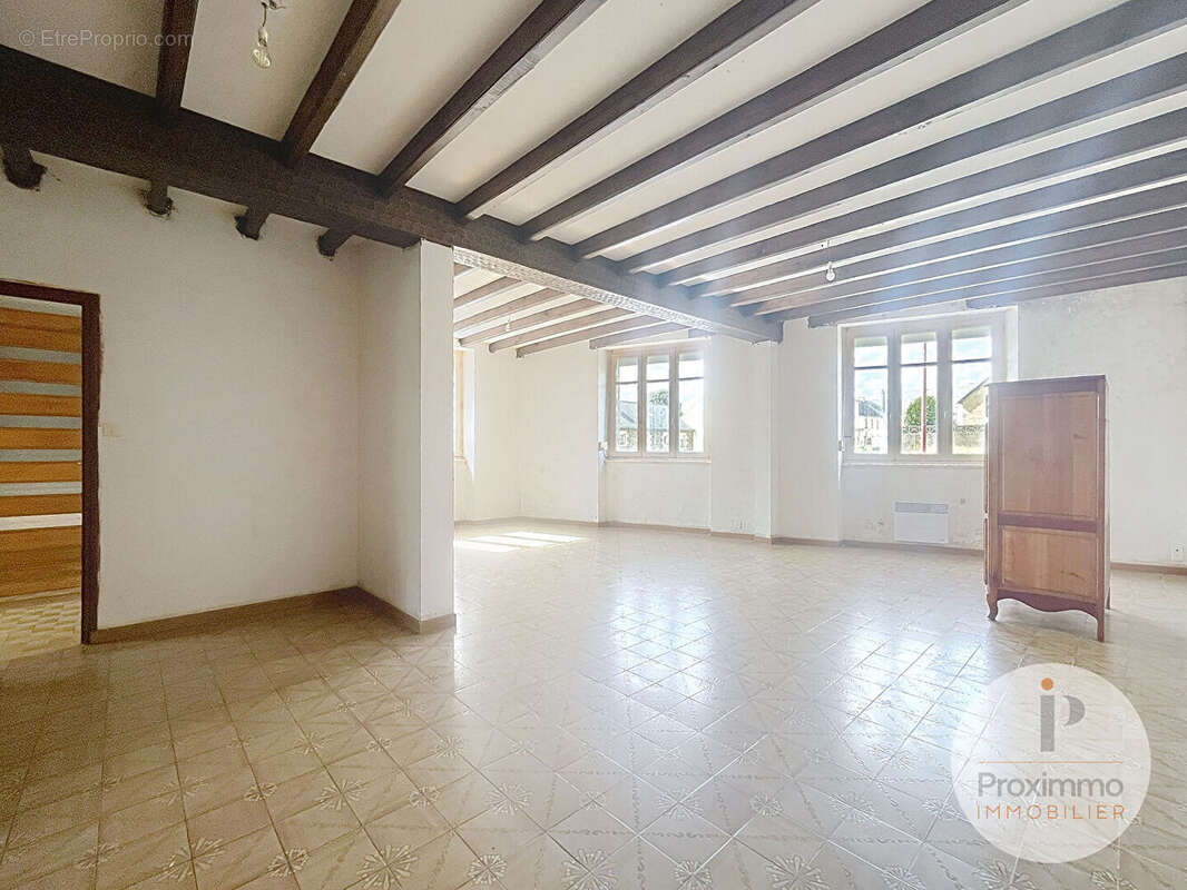 Charmante maison familiale en pierre, au coeur du Bourg de Saint-Malo-des-Trois-Fontaines - photo 5