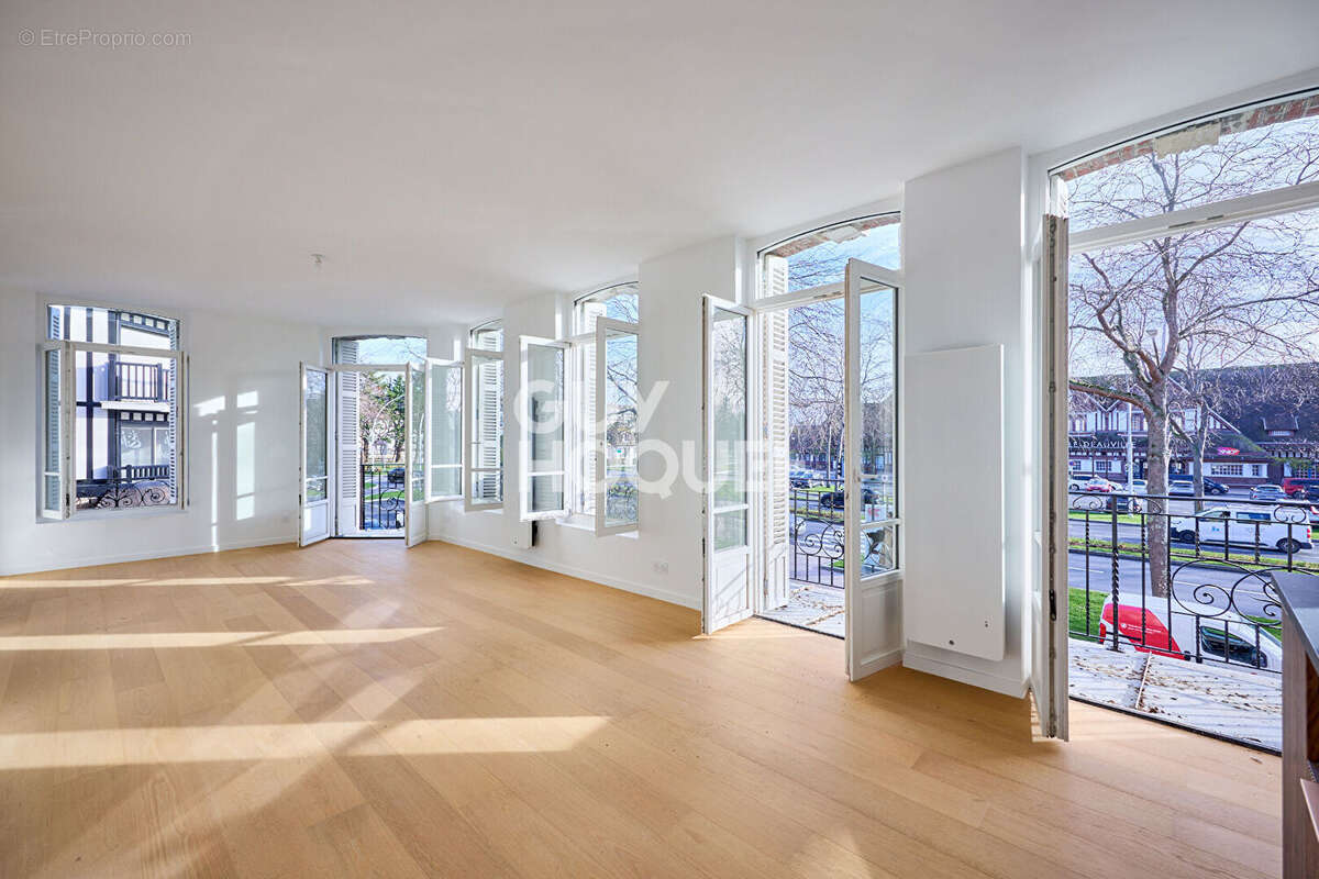 Appartement à DEAUVILLE