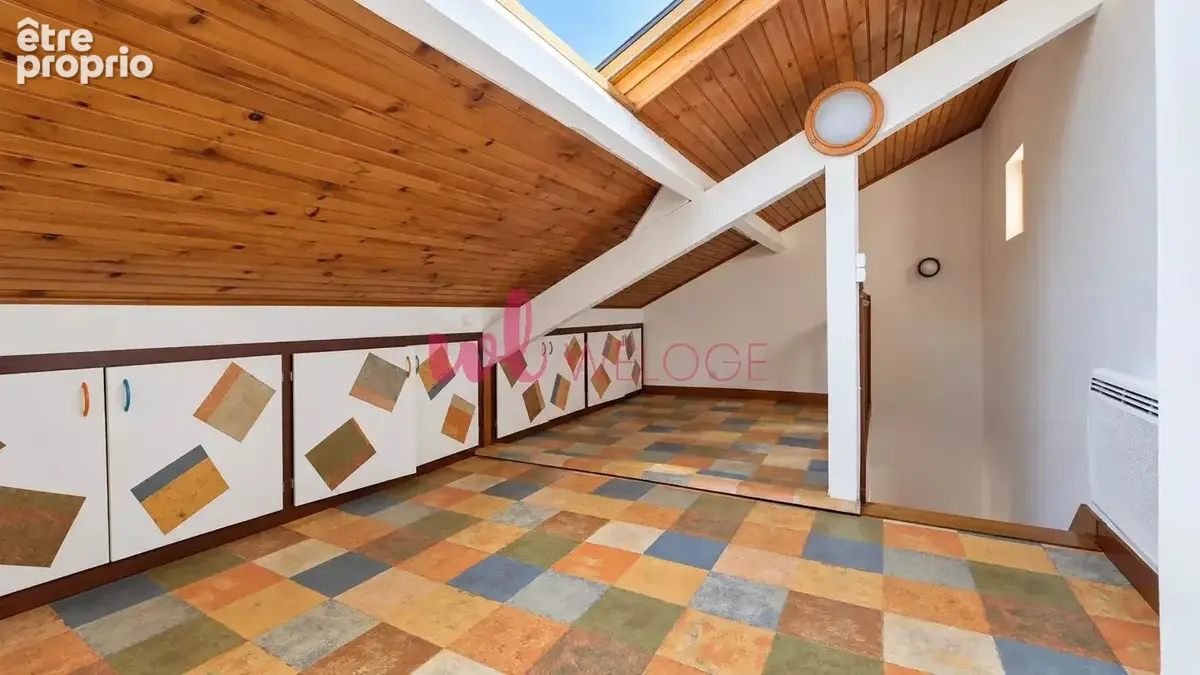 Chaponost – Une maison familiale avec piscine, à quelques minutes à pied du centre - photo 15