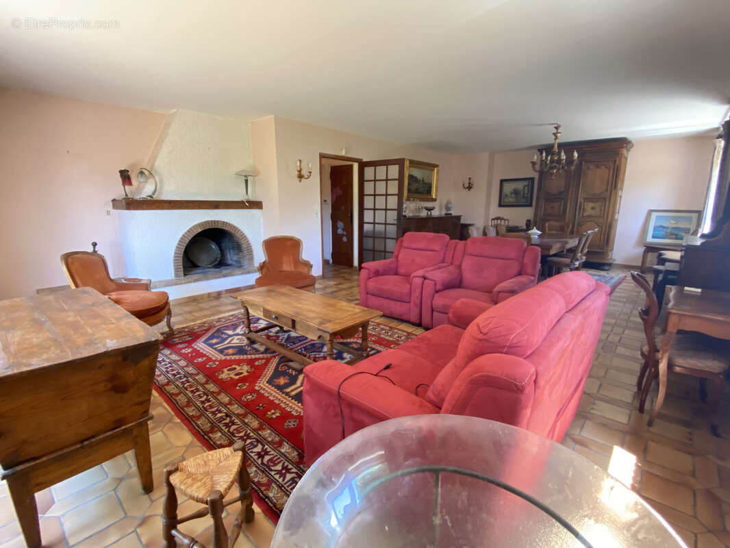 Maison à SOLLIES-VILLE