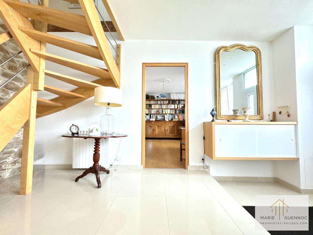 Maison de ville secteur Zola à Nantes 8 pièce(s) 179 m2 avec garage et jardin - photo 5