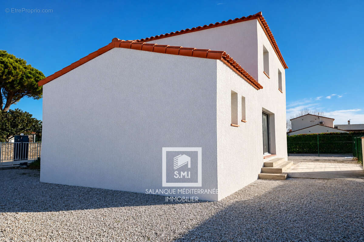 Maison 76 m² à Saint-Laurent-De-La-Salanque  - photo 2
