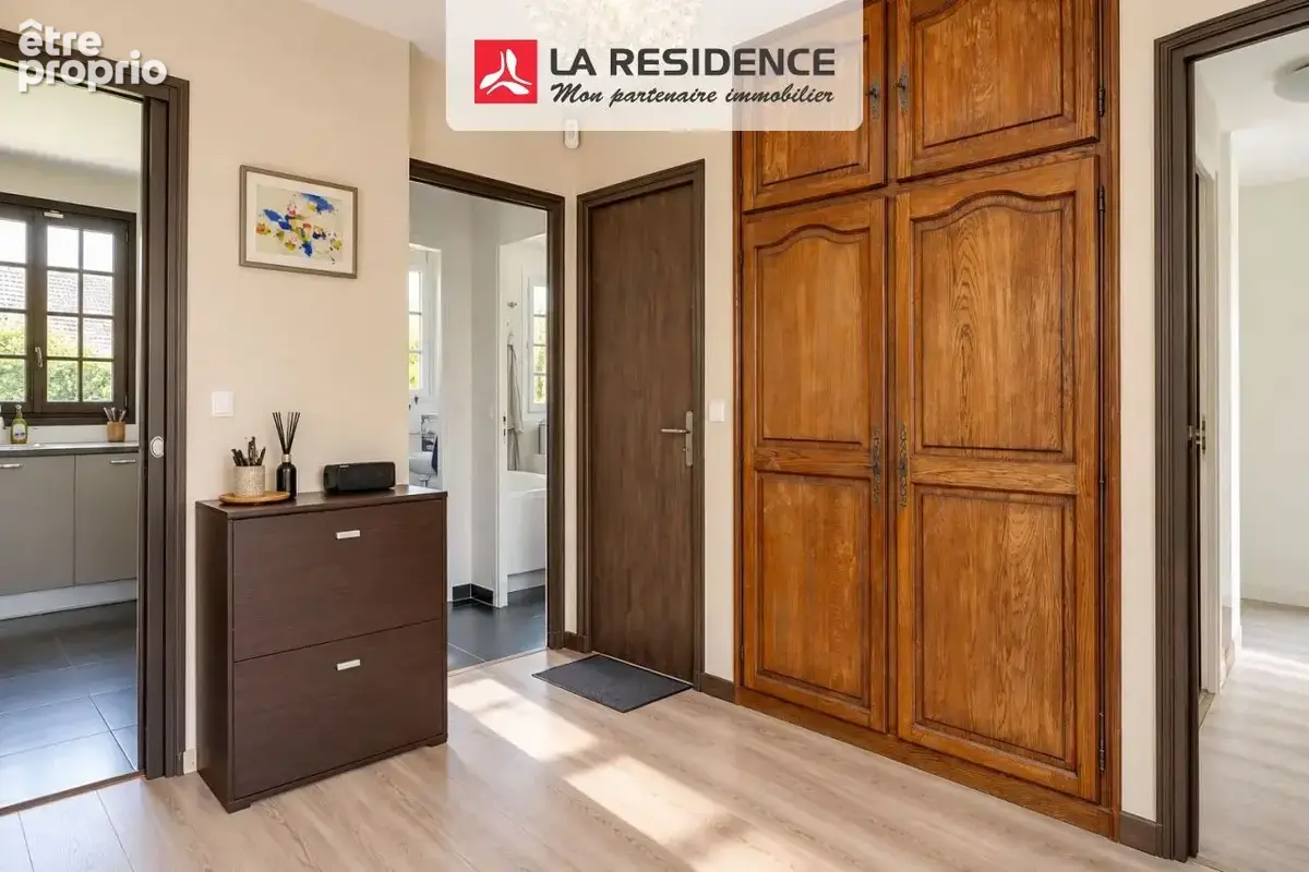 Maison 8 pièces 143 m² à vendre à Maule (78580) - photo 5