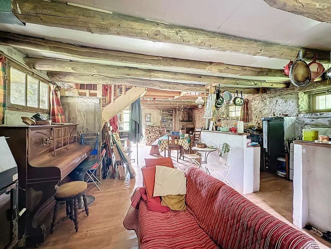 Maison à CAMPAN