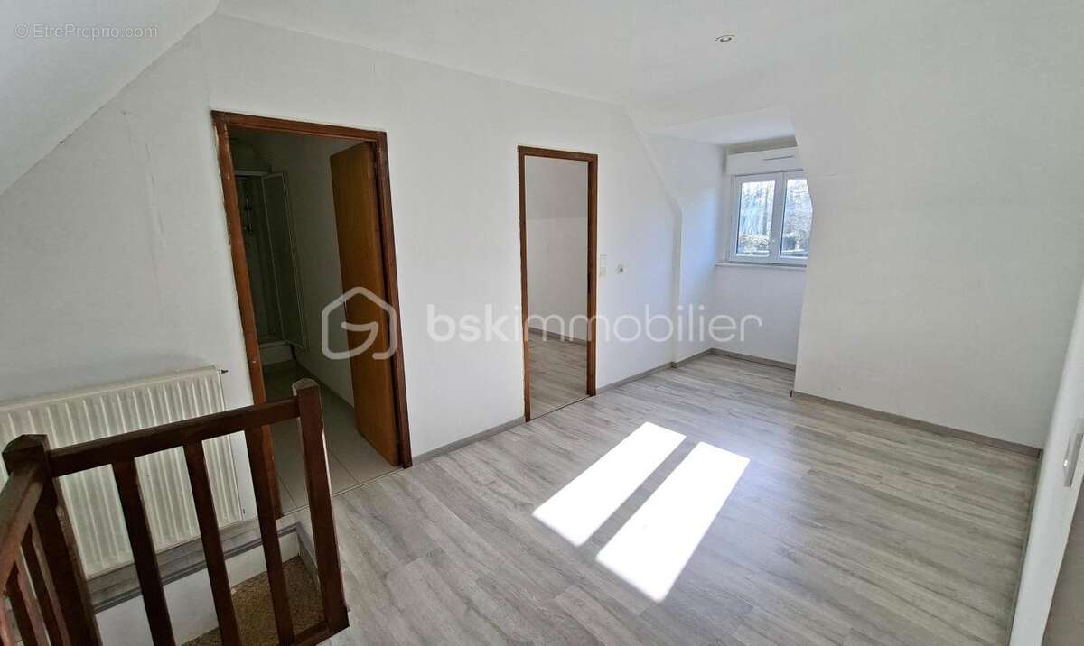 Maison à MESNIL-CLINCHAMPS