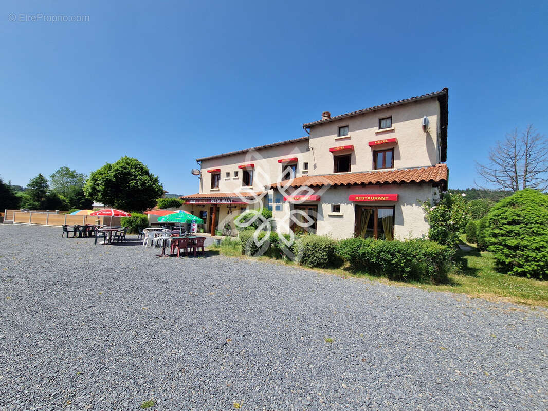 Ensemble immobilier 498,50m2 - photo 8